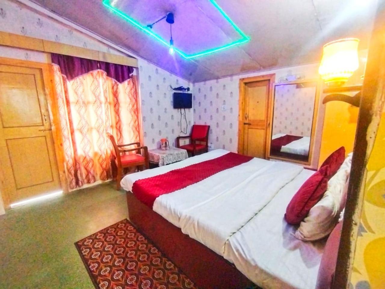 Hotel Gilbert Mountain View Manali  Luaran gambar